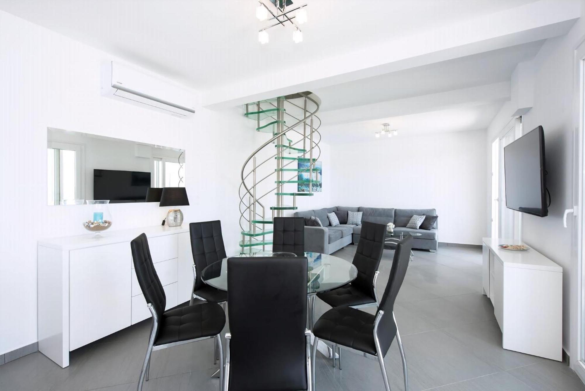 Cpv 3 Bedrooms Lucas Pirgi Villa *