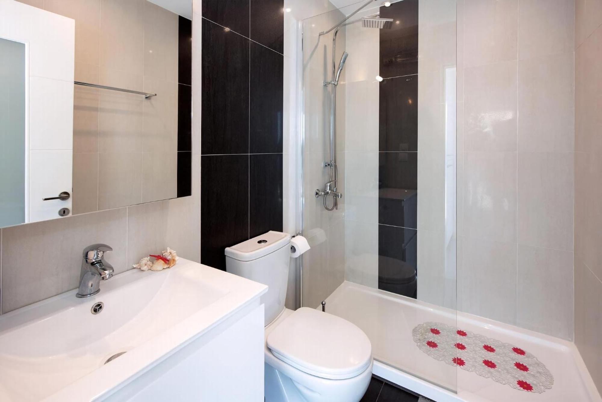 Cpv 3 Bedrooms Lucas Pirgi Villa