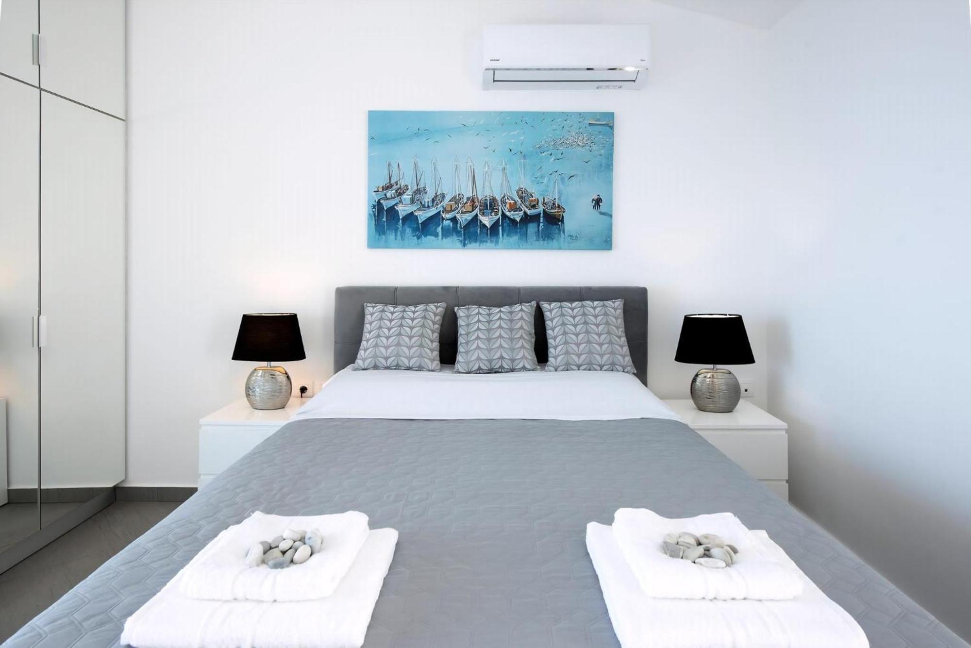 Villa Cpv 3 Bedrooms Lucas Pirgi *
