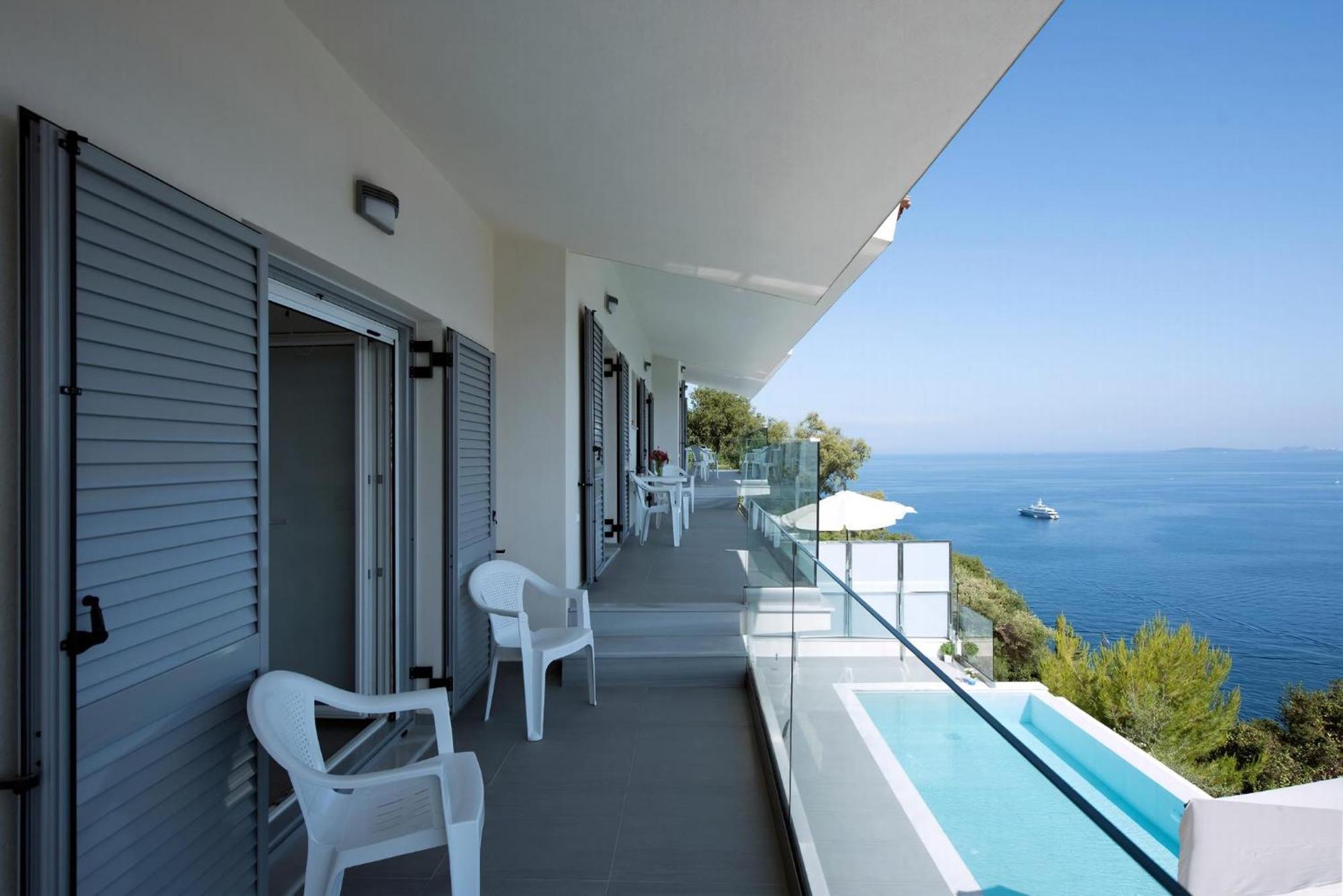 Cpv 3 Bedrooms Lucas Pirgi Villa Pyrgi (Corfu)